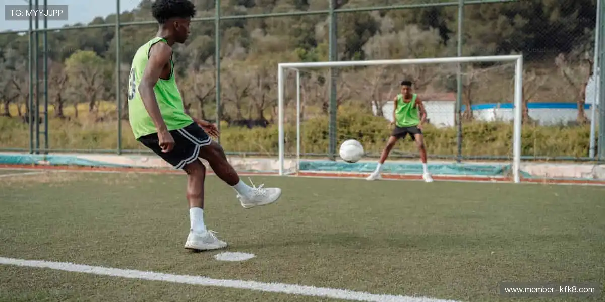 和平精英电竞赛事：特种兵集结荒岛求生，绝地反击勇夺第一